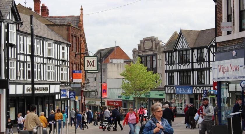 Accounting Services Westhoughton from Dunhams Accounting & Financial Planning.